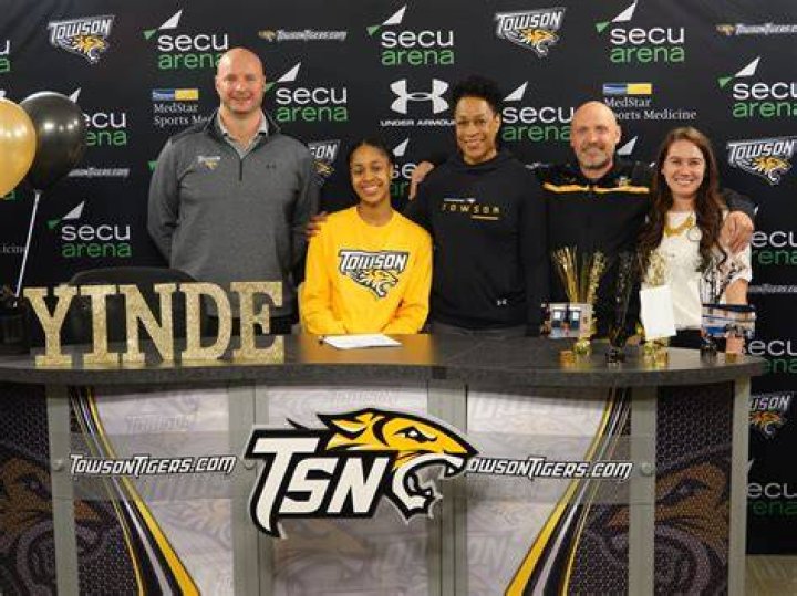 Aayinde Smith Is A Student At Towson University And Also Plays Volleyball
