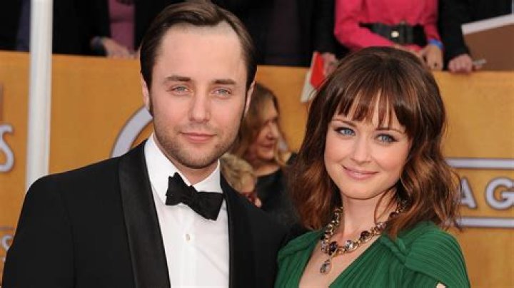 Alexis Bledel Marriage & Divorce Timeline Explained