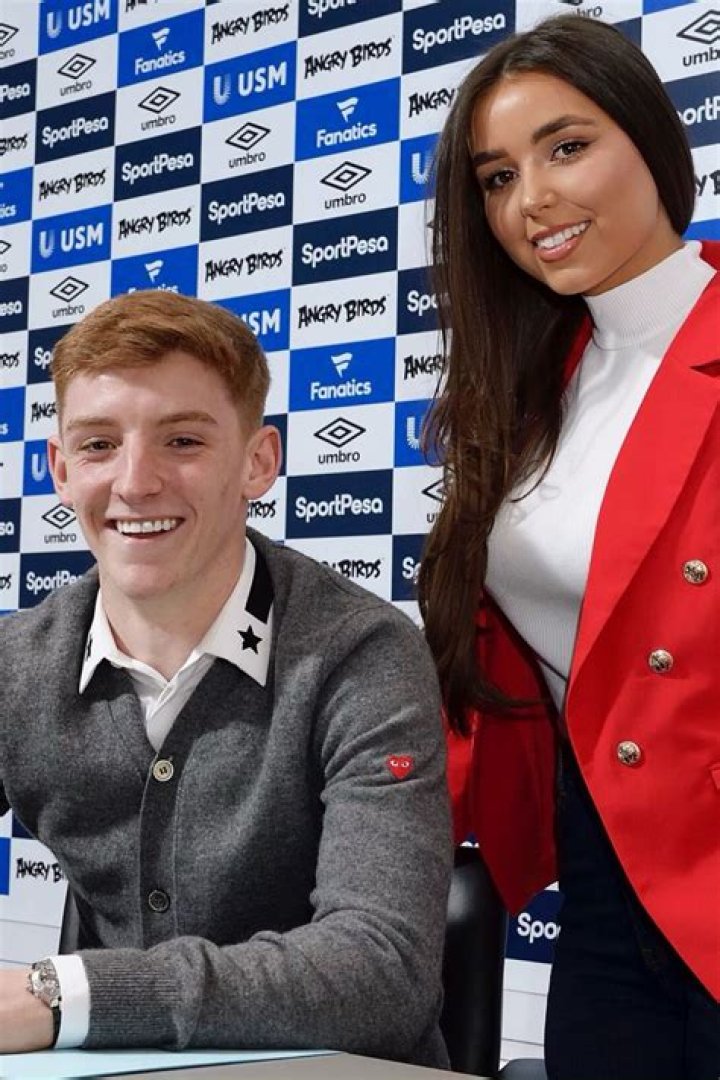 Anthony Gordon With His Girlfriend Annie Keating