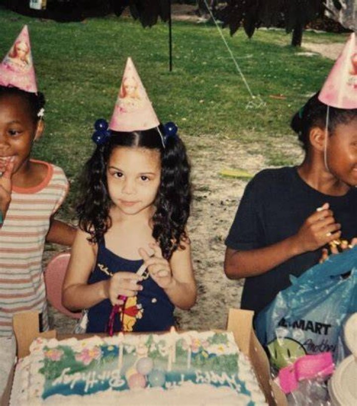 Aysia Janelle Shares A Throwback Picture Of Her Celebrating Birthday