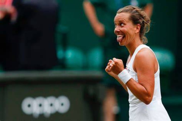 Barbora Strycova Makes Time For Vincent After Full Day In The Court