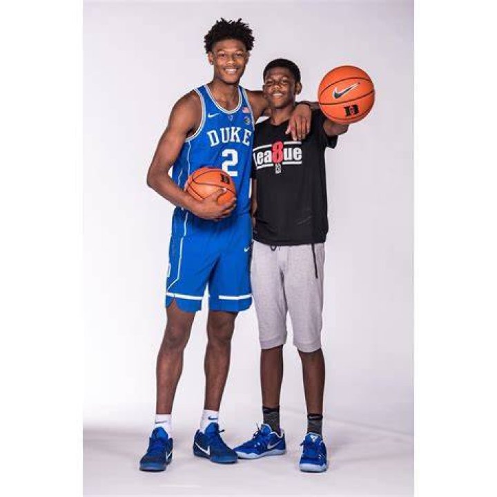 Cam Reddish With His Brother Aaron
