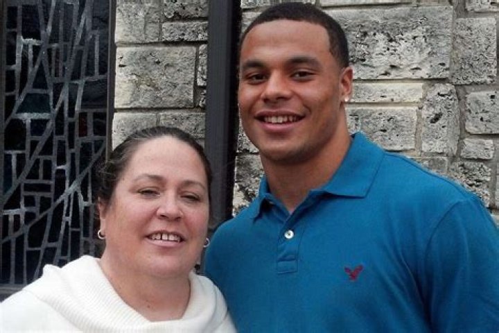 Dak Prescott With His Mother