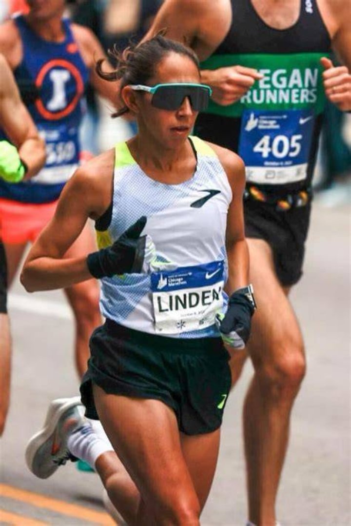 Desiree Linden Breaks American Masters Record In The Chicago Marathon