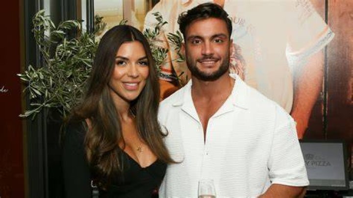 ekin su and Davide still dating