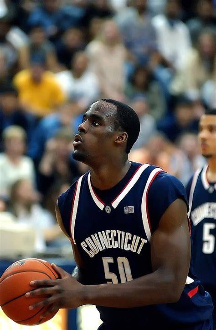 Emeka Okafor is a basketball sensation.