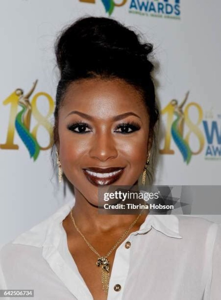 Gabrielle Davis