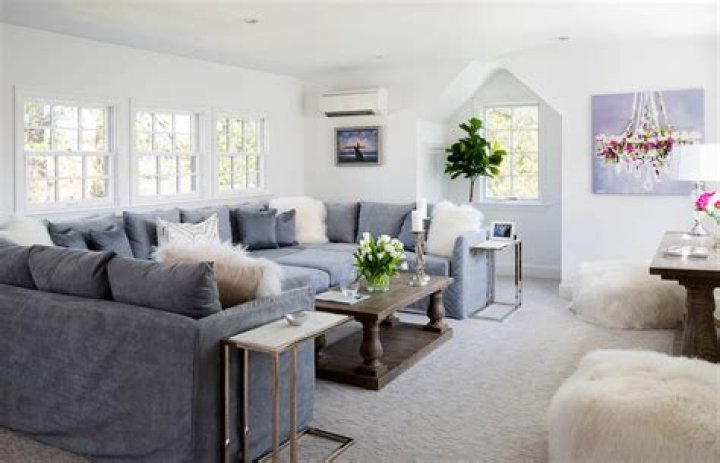 Gray Sofa living room carpet ideas-insideourwhitehome