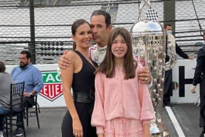 Helio Castroneves Daughter