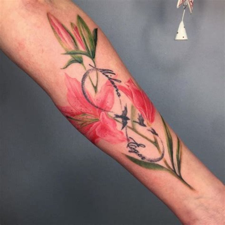 Innovative Lily Tattoo Humancanvaswalsall