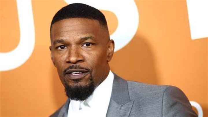 Jamie Foxx is seen on vacation with a "snowbunny" months after health scare.