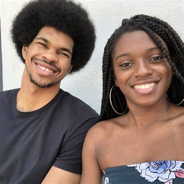 Jarrett Allen With His Girlfriend Jordyn January