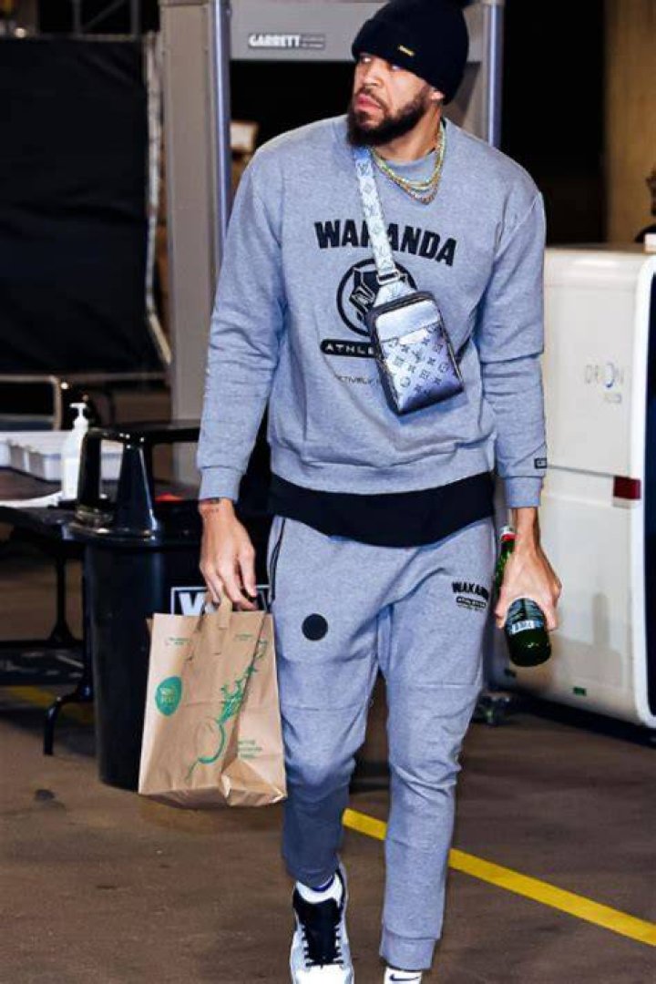 JaVale McGee Strolling Around The Streets. (Source: Instagram)