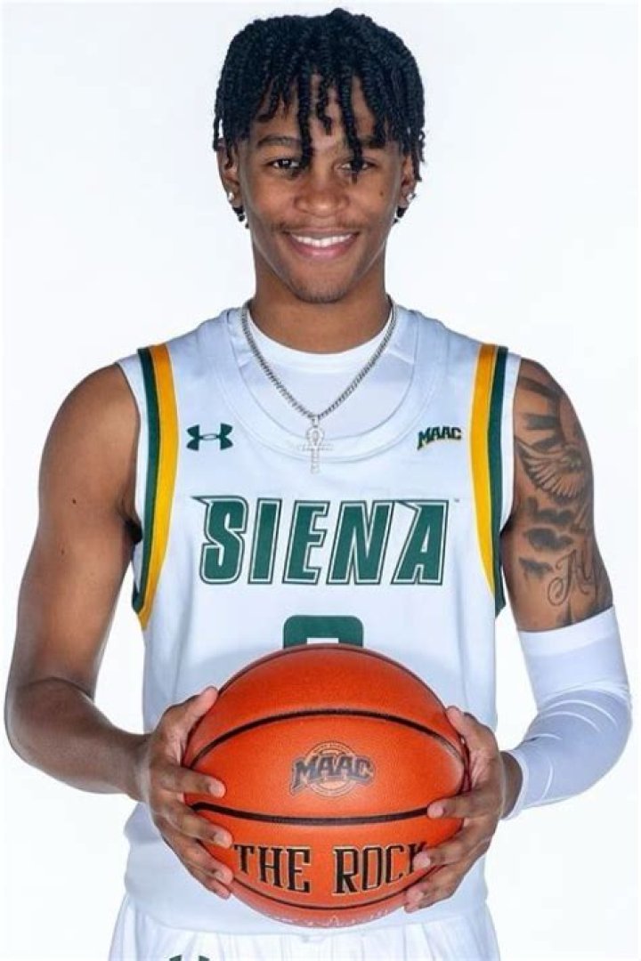 Javian McCollum, A Collegiate Level Basketball Player