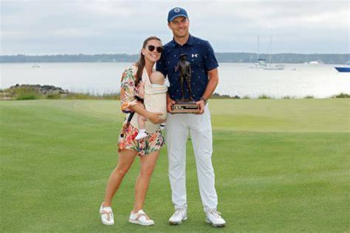 Jordan Spieth With His Wife