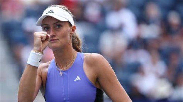 kristina mladenovic inside the court