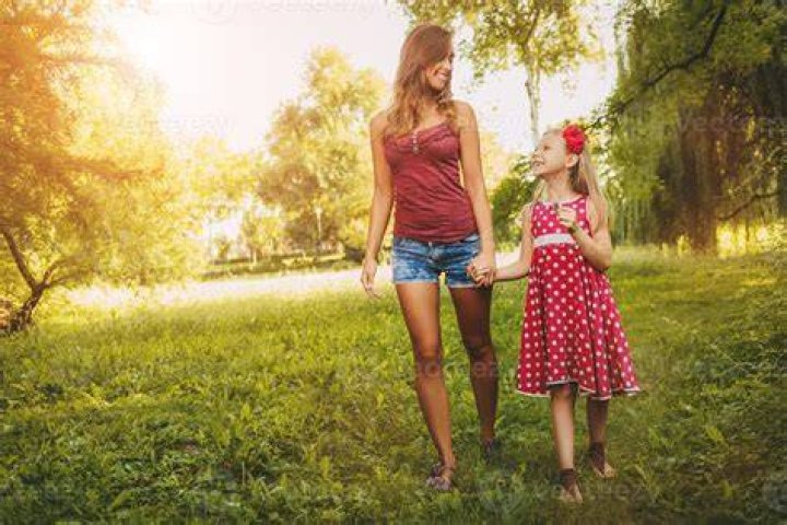 Little Sarah with her Mom
