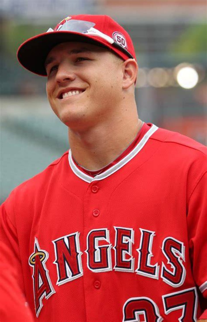 Los Angeles Angels Center Fielder Mike Trout (27) Hits A Three Run Home Run In The Third Inning