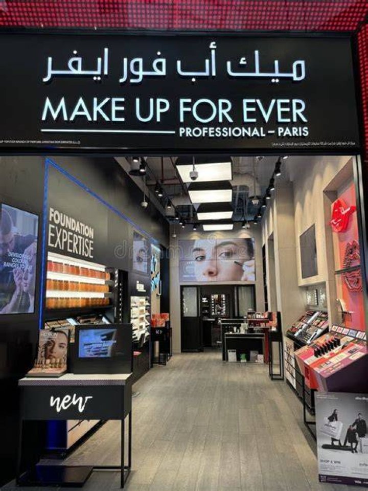 MAKE UP FOR EVER Professional-Paris Ultra HD Invisible Cover Foundation