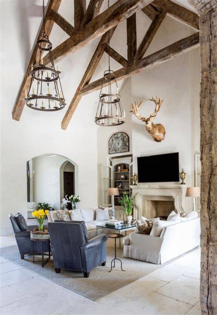 Rustic living room carpet ideas-milesquaredesign