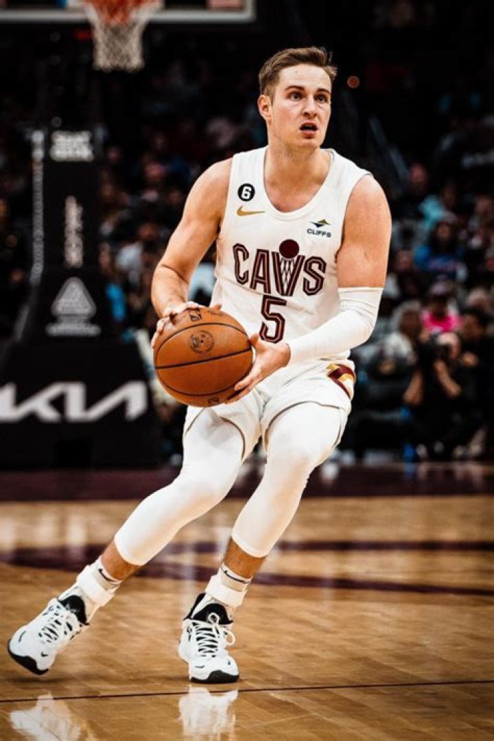 Sam Merrill Pictured Playing Basketball In Cleveland