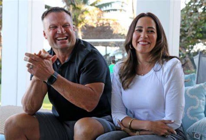 Zach Thomas With His Wife